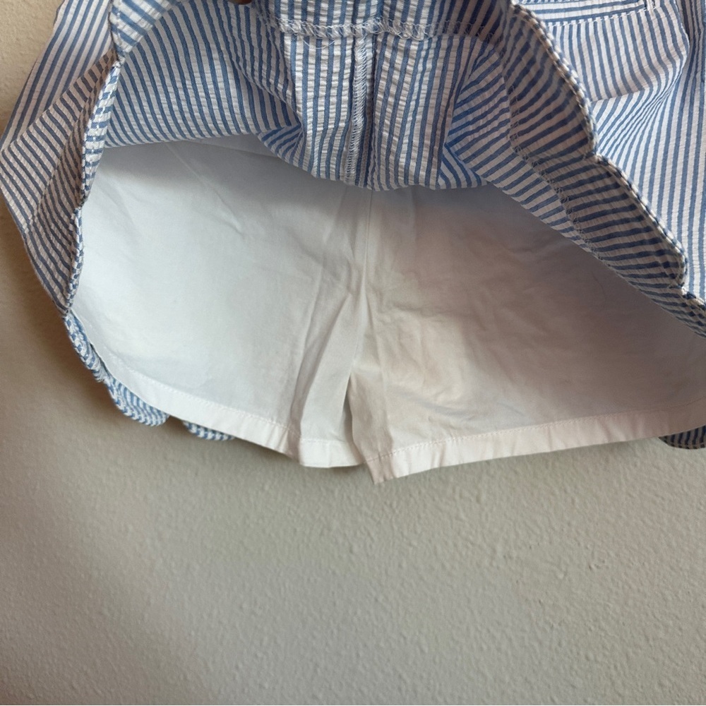 Lilly Pulitzer Blue & White Seersucker Skort with Sequin Jellyfish | Size 6 - Picture 6 of 7